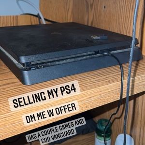PlayStation 4 Slim